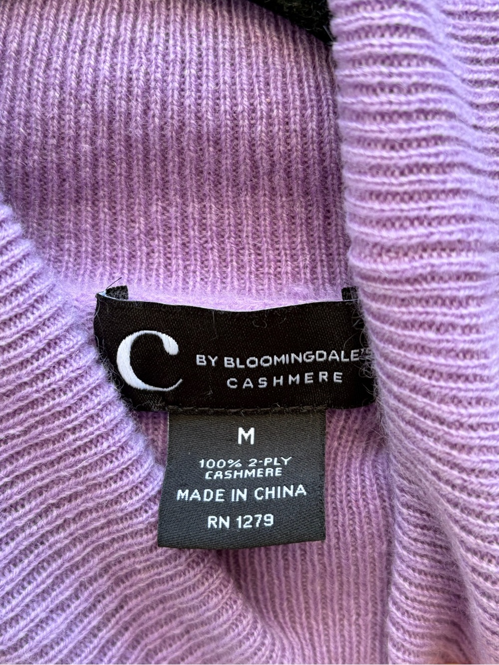 C by Bloomingdale’s 100% Cashmere Turtleneck Sweater Purple Size M - Picture 2 of 4